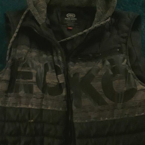 Ecko unlimited vest w/hoodie - Picture 4 of 4